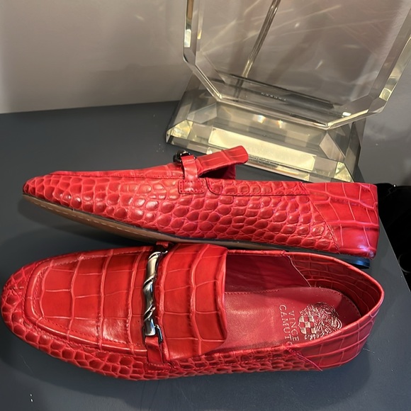 Vince Camuto red croco leather loafer with gunmetal chain on vamp. - Picture 4 of 13